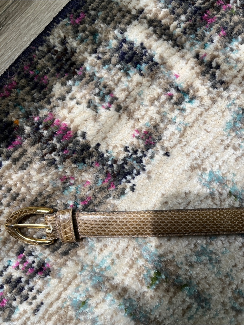 Olive genuine snakeskin skinny belt with snakeskin-inset gold-tone buckle, EUC m